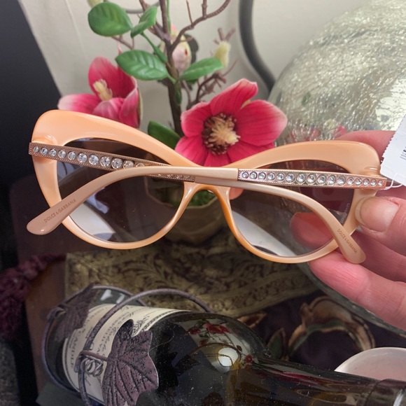 Authentic DOLCE & GABBANA 52mm Cat crystals Acetate sunglasses - Picture 10 of 12